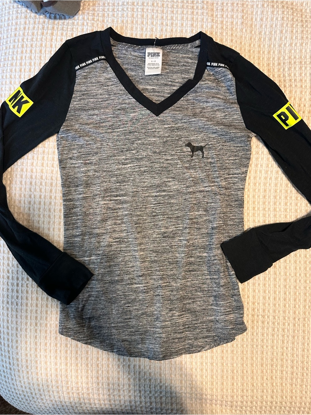 Vintage PINK Gray & Black Long sleeve V-Neck Top